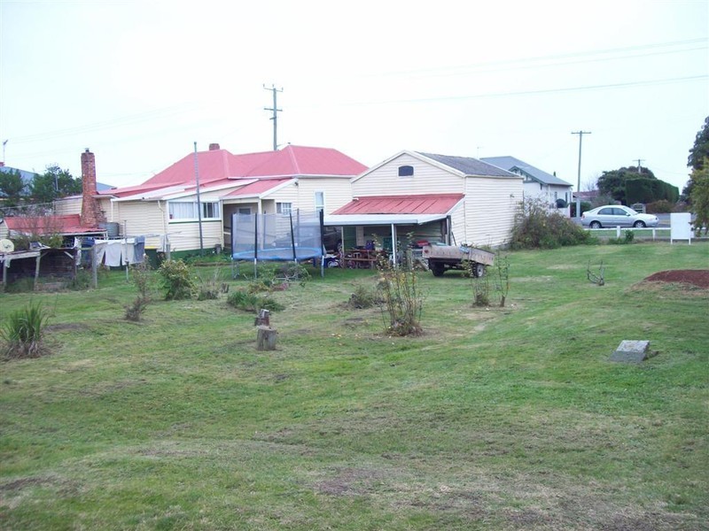 14 – 16 Leven Street, Ulverstone TAS 7315