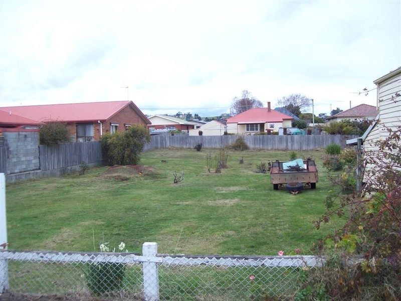 16 Leven Street, Ulverstone TAS 7315