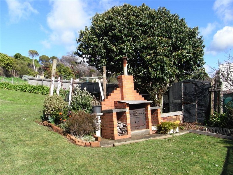 22 William Street, Ulverstone TAS 7315
