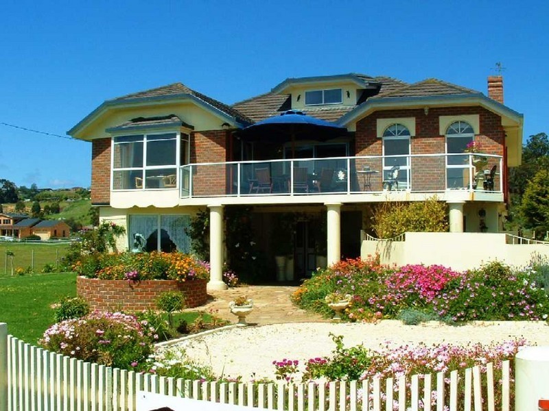 141 Penguin Road, Ulverstone TAS 7315