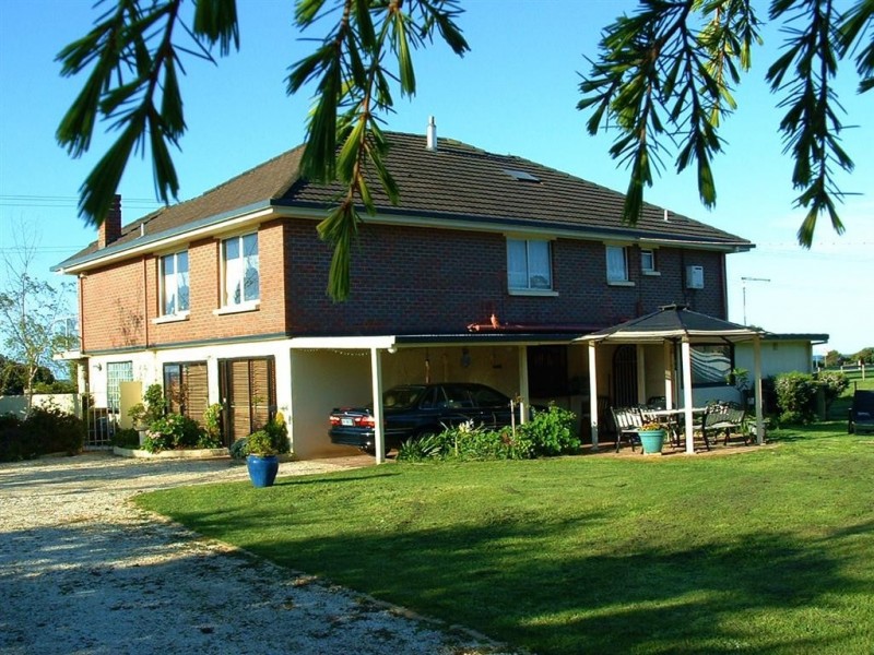 141 Penguin Road, Ulverstone TAS 7315