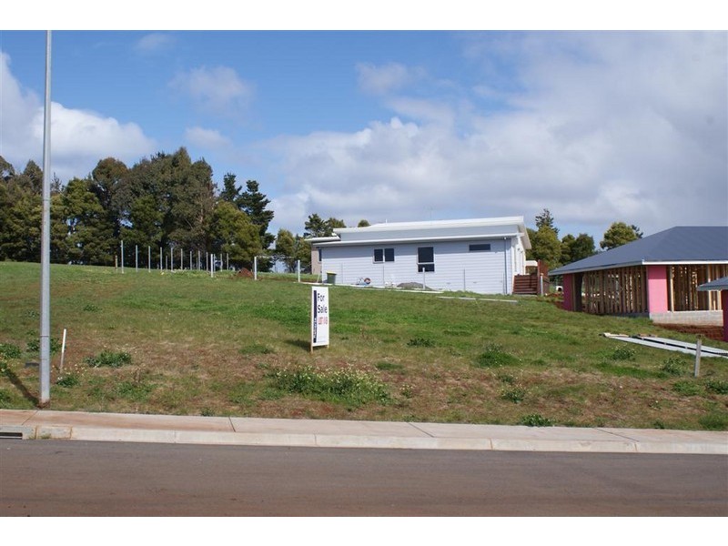 14 (Lot 118) Southern Cross Drive, Ulverstone TAS 7315