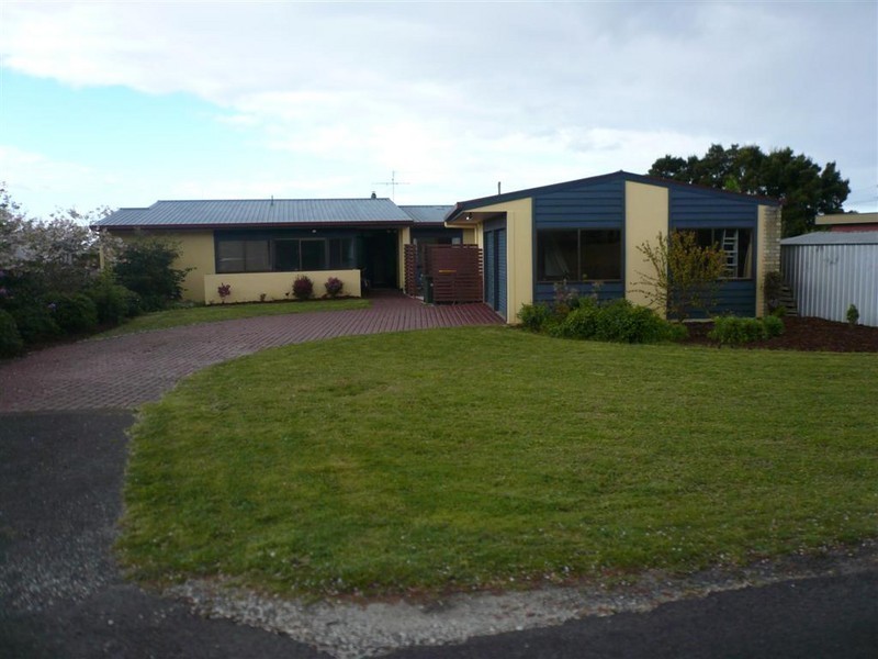 1 Brandsema Street, Turners Beach TAS 7315