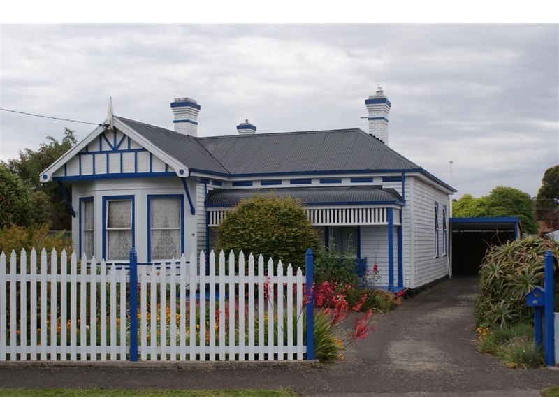 18 Alexandra Road, Ulverstone TAS 7315