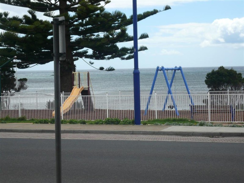 74 Main Street, Penguin TAS 7316