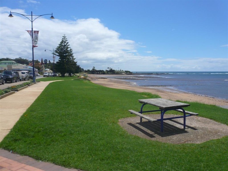 74 Main Street, Penguin TAS 7316