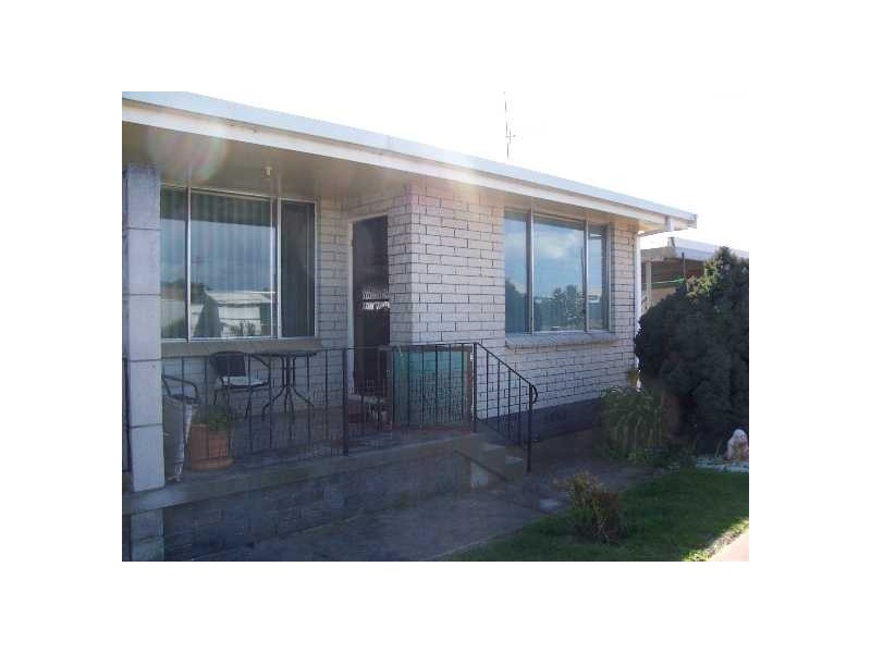 2/8 Bertha Street, Ulverstone TAS 7315