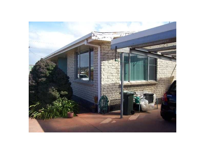2/8 Bertha Street, Ulverstone TAS 7315