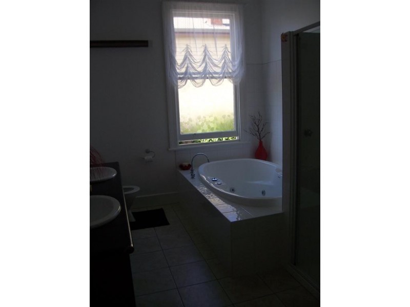 1 Grove Street, Ulverstone TAS 7315