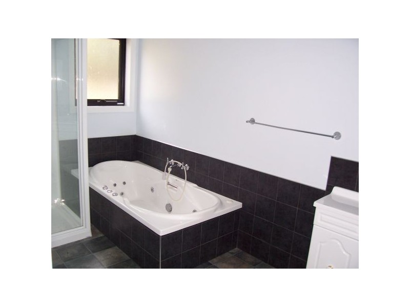 800 Lowanna Road, Gunns Plains TAS 7315