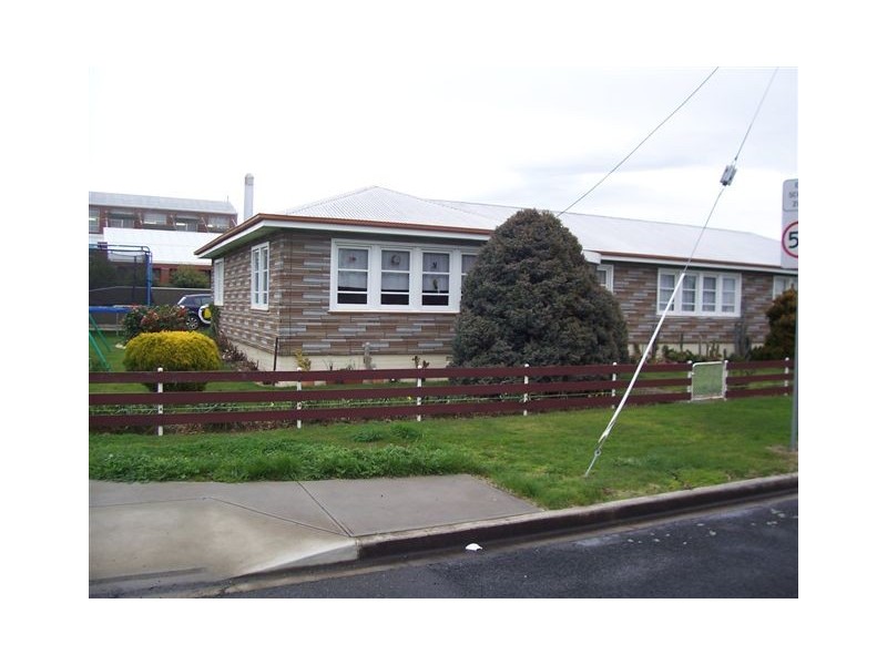 8 SHORT ST, Ulverstone TAS 7315