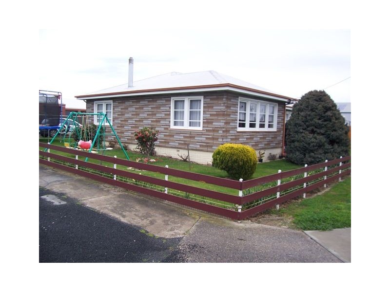 8 SHORT ST, Ulverstone TAS 7315