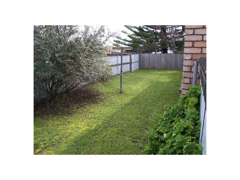 Unit 2 – 2 Richard Place, Ulverstone TAS 7315