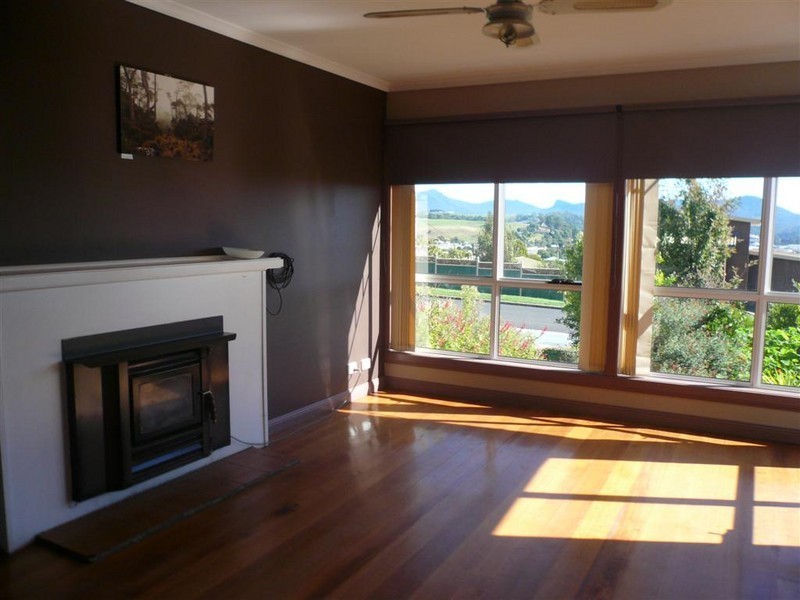 4 Scurrah Street, Ulverstone TAS 7315