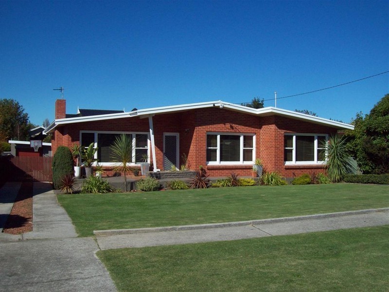 112 Alexandra Rd, Ulverstone TAS 7315