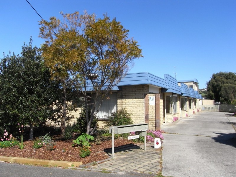 Units 1-4/65 Queen Street, West Ulverstone TAS 7315
