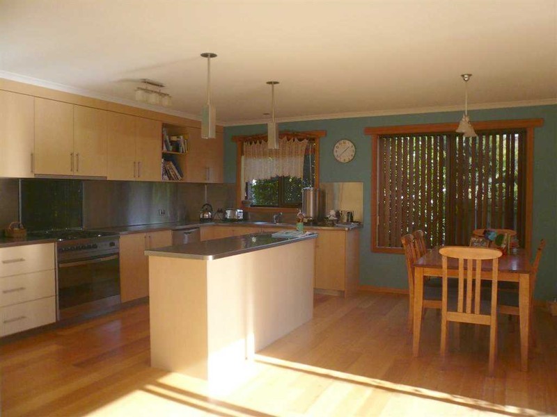 18 Seabreeze Avenue, Sulphur Creek TAS 7316