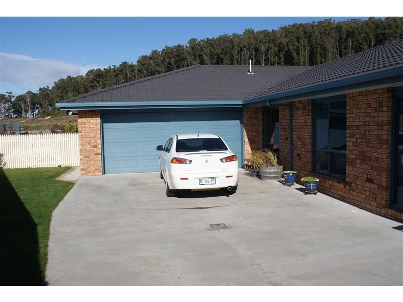 15 Banks Place, Turners Beach TAS 7315