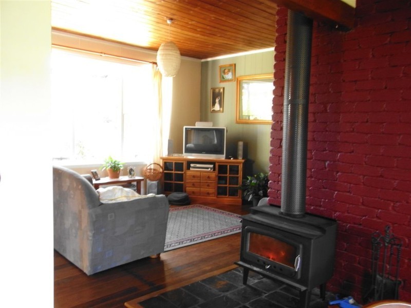25 Allport Street, Leith TAS 7315