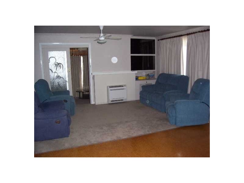9  PINELEIGH ST, Penguin TAS 7316