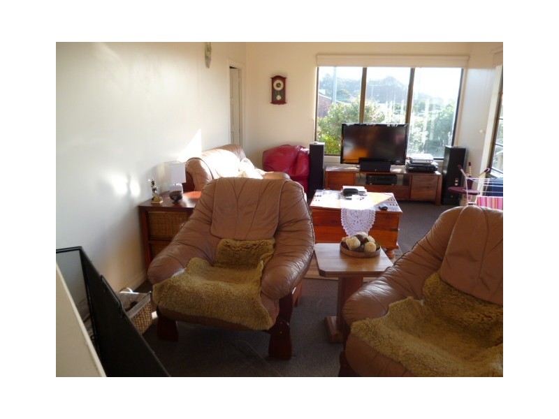 34 PENGUIN RD, Ulverstone TAS 7315