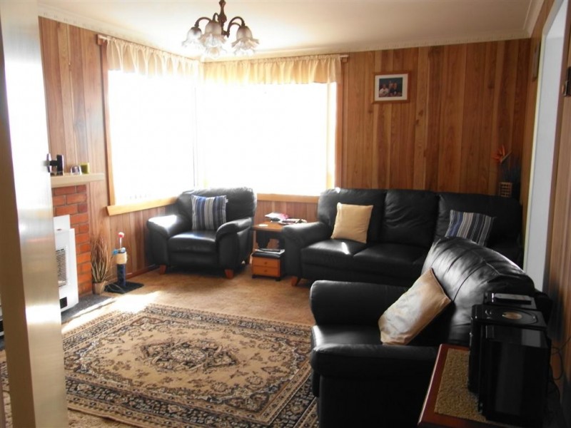 8 Hingston Place, Ulverstone TAS 7315