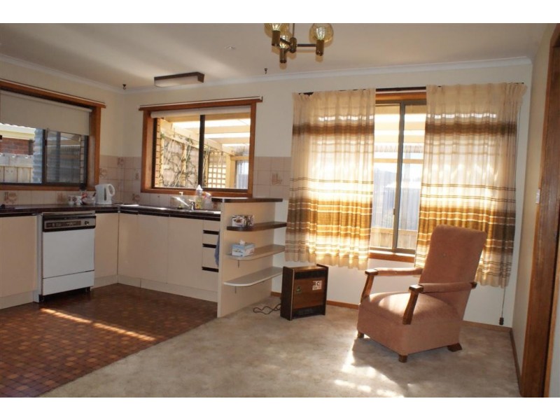 61 Leighlands Avenue, Ulverstone TAS 7315