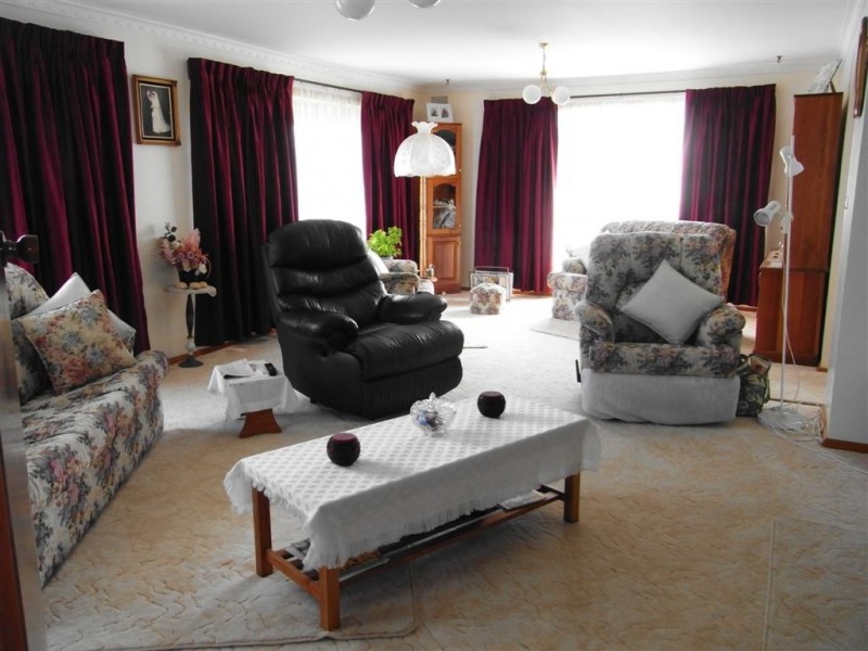 46 Leighlands Avenue, Ulverstone TAS 7315