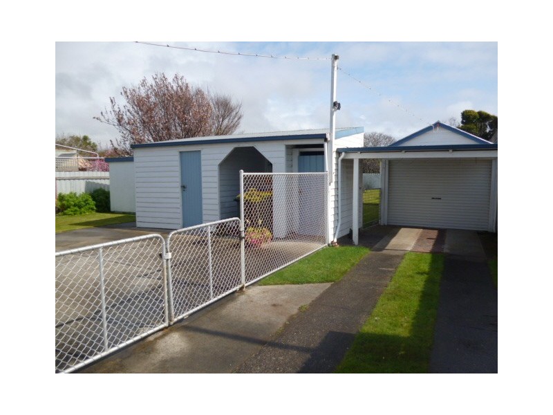 6 FULTON STREET, Ulverstone TAS 7315