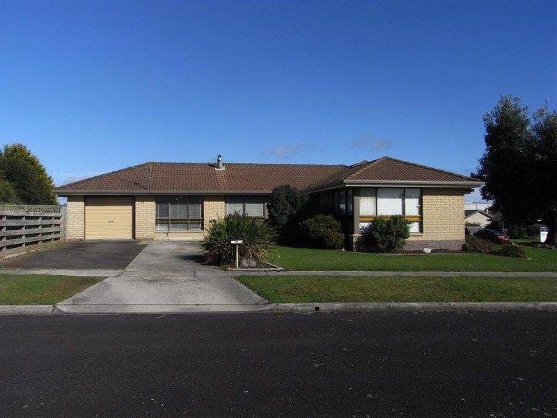 52 Leighlands Avenue, Ulverstone TAS 7315