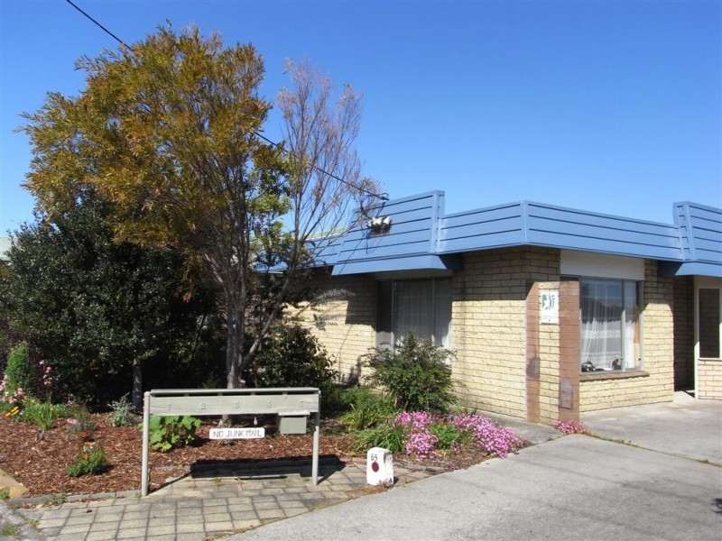 Unit 4/65 Queen Street, Ulverstone TAS 7315