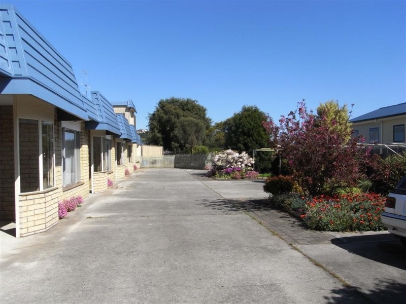 Unit 4/65 Queen Street, Ulverstone TAS 7315