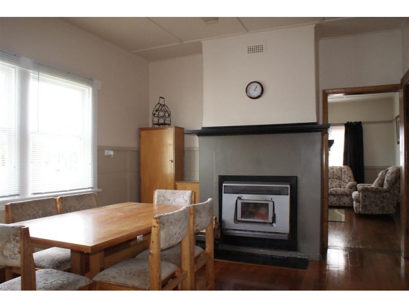 15 Victoria Street, Ulverstone TAS 7315
