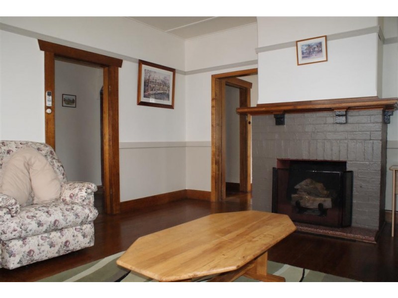 15 Victoria Street, Ulverstone TAS 7315