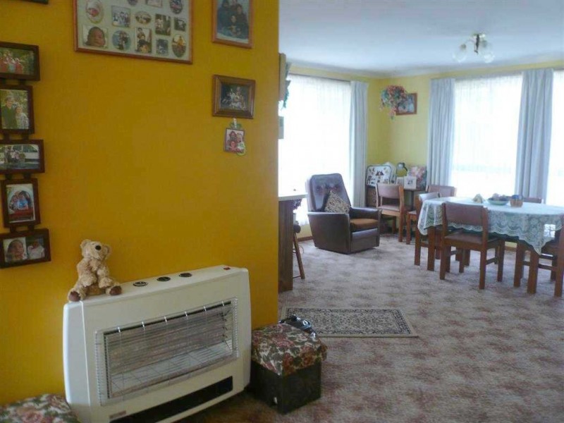 6 JERLING ST, Ulverstone TAS 7315