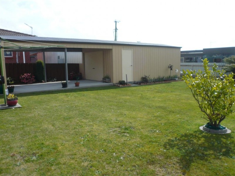 6 JERLING ST, Ulverstone TAS 7315