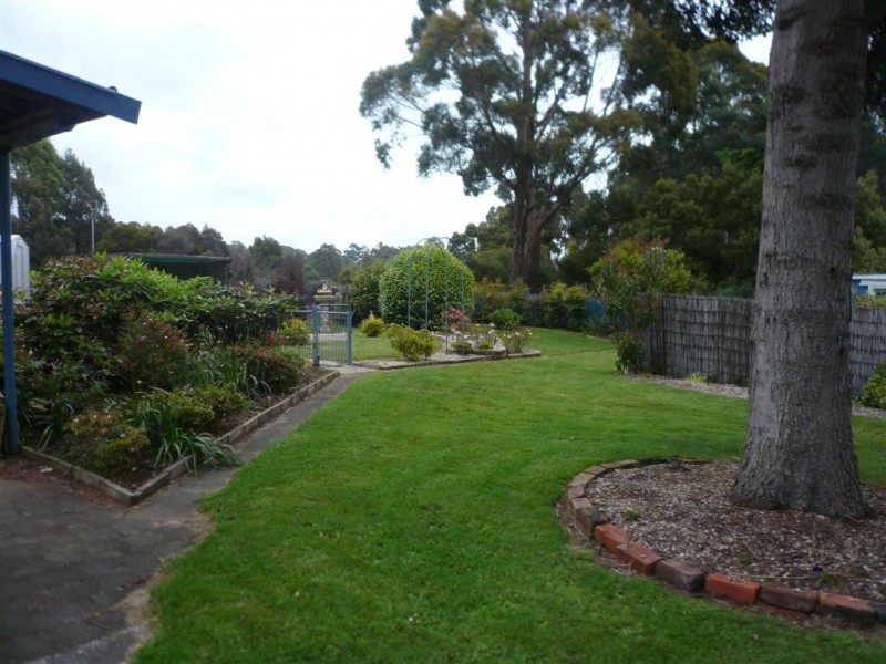 88 South Road, Penguin TAS 7316