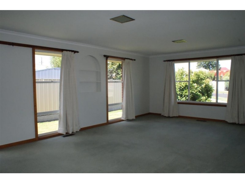 2 Strickland Grove, Ulverstone TAS 7315