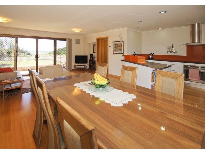 32 Beach Road, Ulverstone TAS 7315