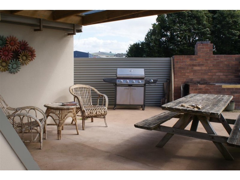 32 Beach Road, Ulverstone TAS 7315