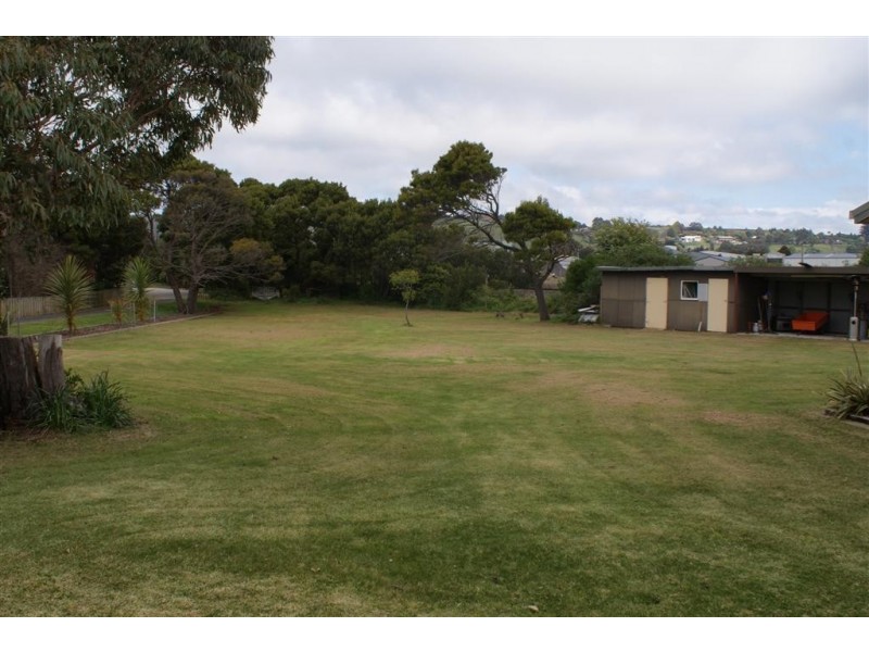32 Beach Road, Ulverstone TAS 7315