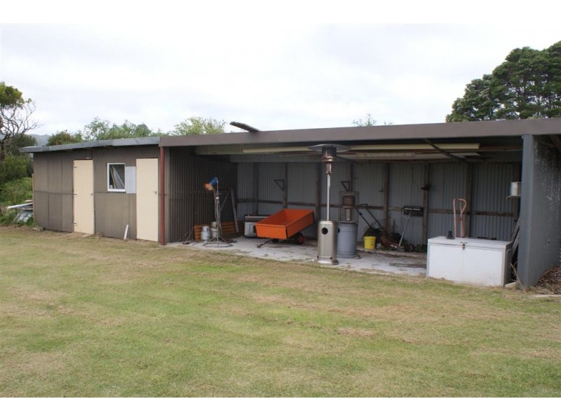 32 Beach Road, Ulverstone TAS 7315