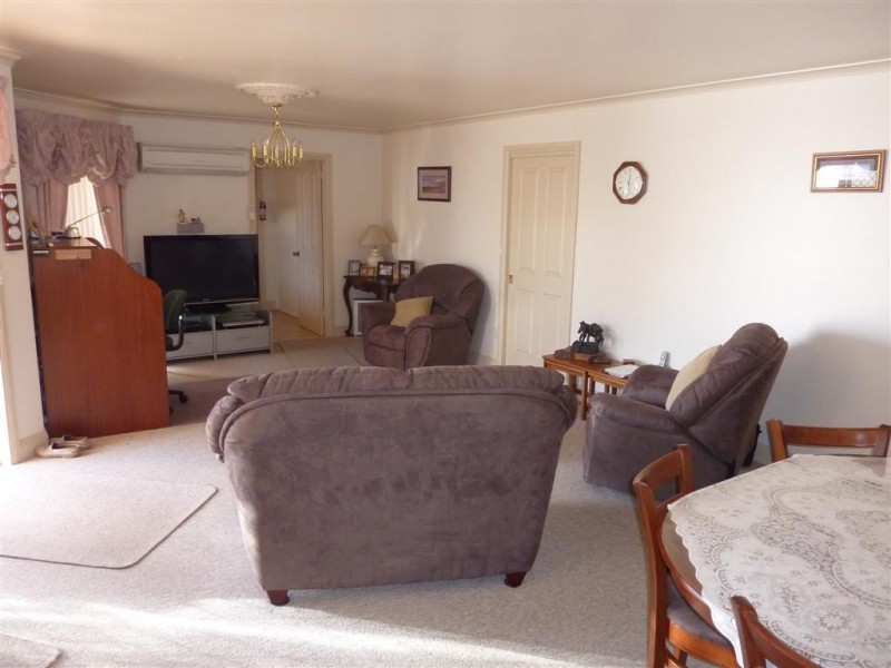 6 Crisling Place, Penguin TAS 7316