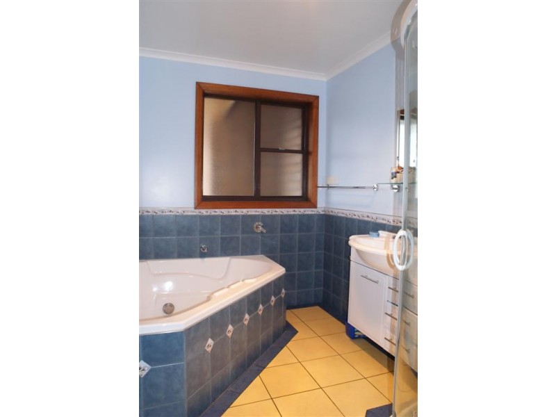 111 Penguin Road, Ulverstone TAS 7315