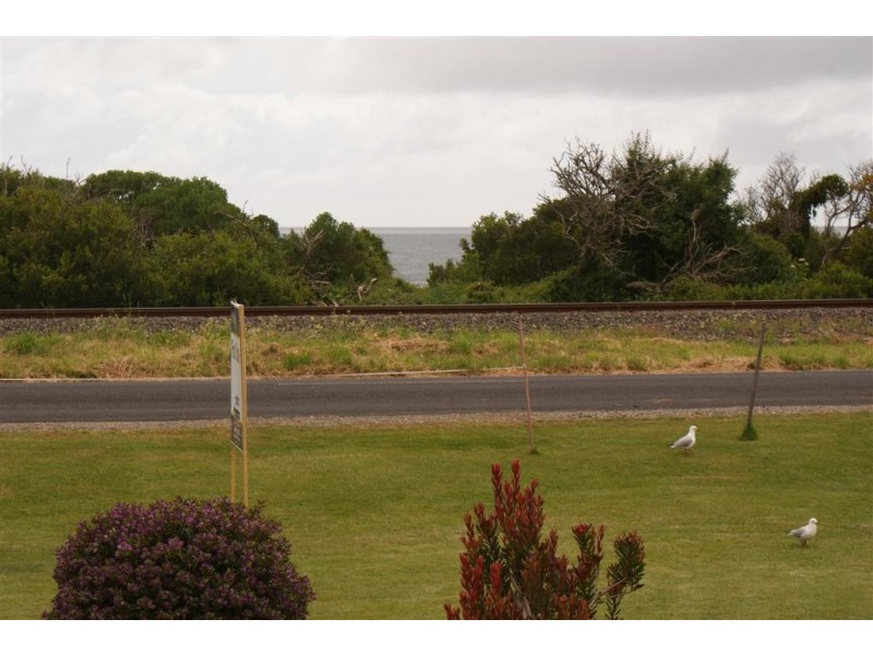 111 Penguin Road, Ulverstone TAS 7315