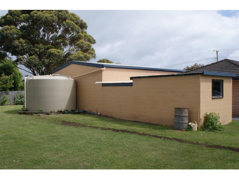 111 Penguin Road, Ulverstone TAS 7315