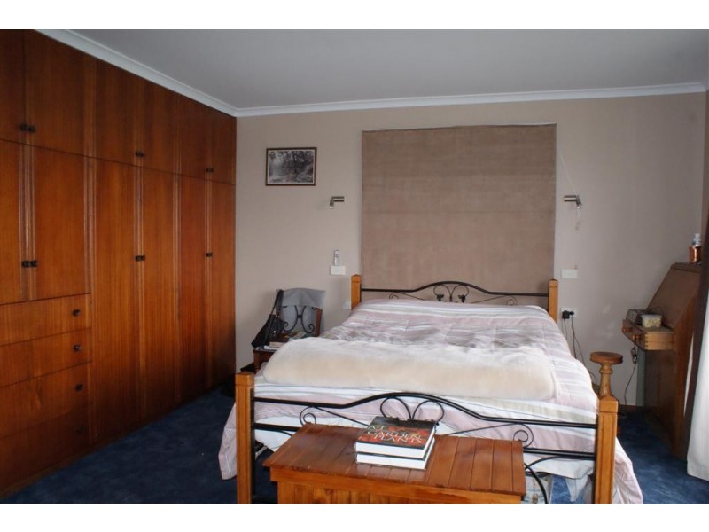 111 Penguin Road, Ulverstone TAS 7315