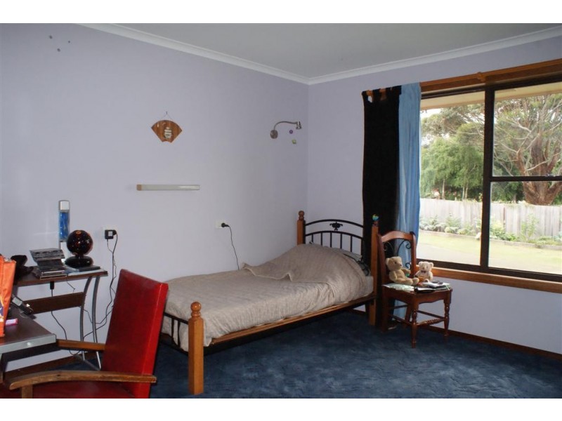 111 Penguin Road, Ulverstone TAS 7315