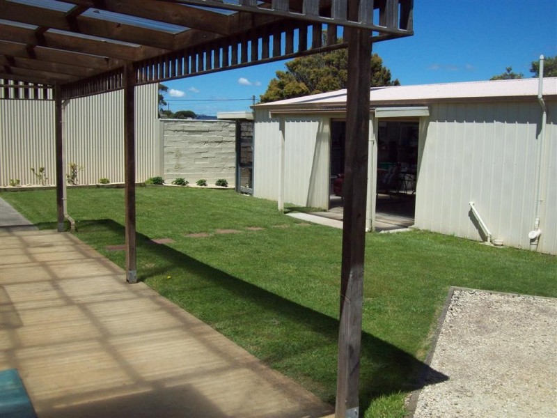 3 Penguin Road, Ulverstone TAS 7315