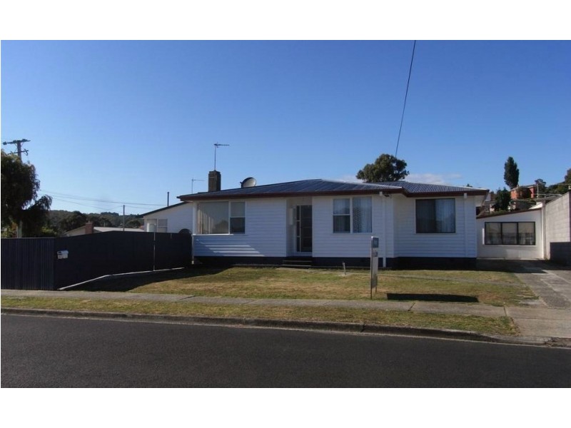 12 McCulloch Street, Ulverstone TAS 7315